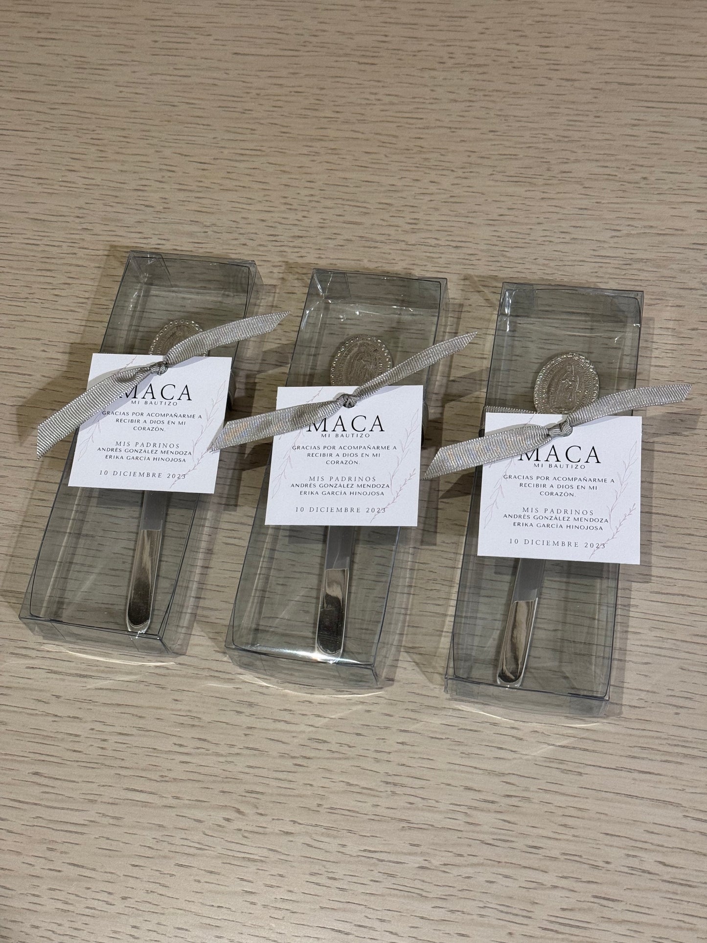 Separador de Libros Ovalado Virgen de Guadalupe / Paquete de 10 piezas