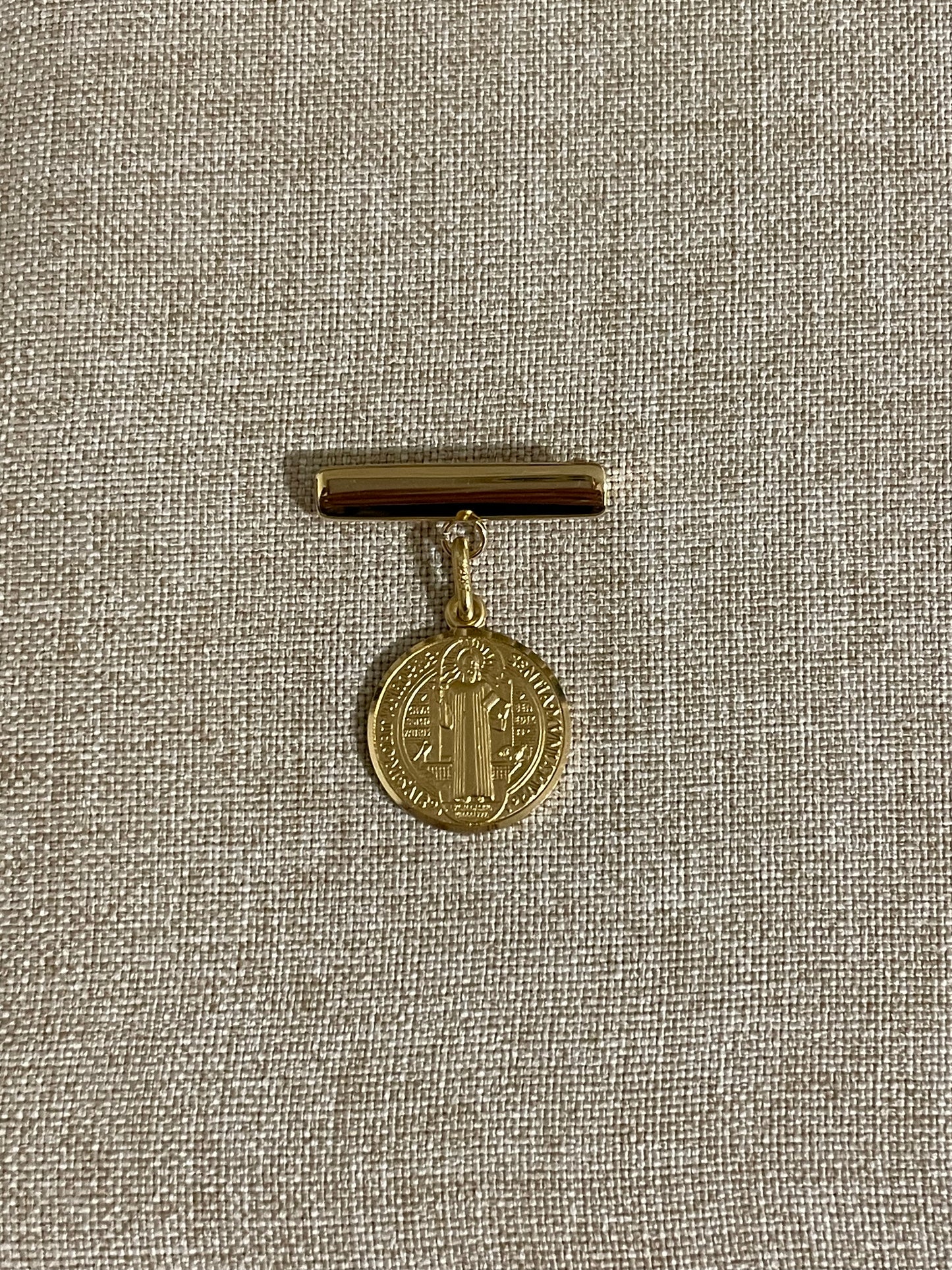 Medalla de San Benito Oro 14K 1.7 cm y Barra de Oro 14K