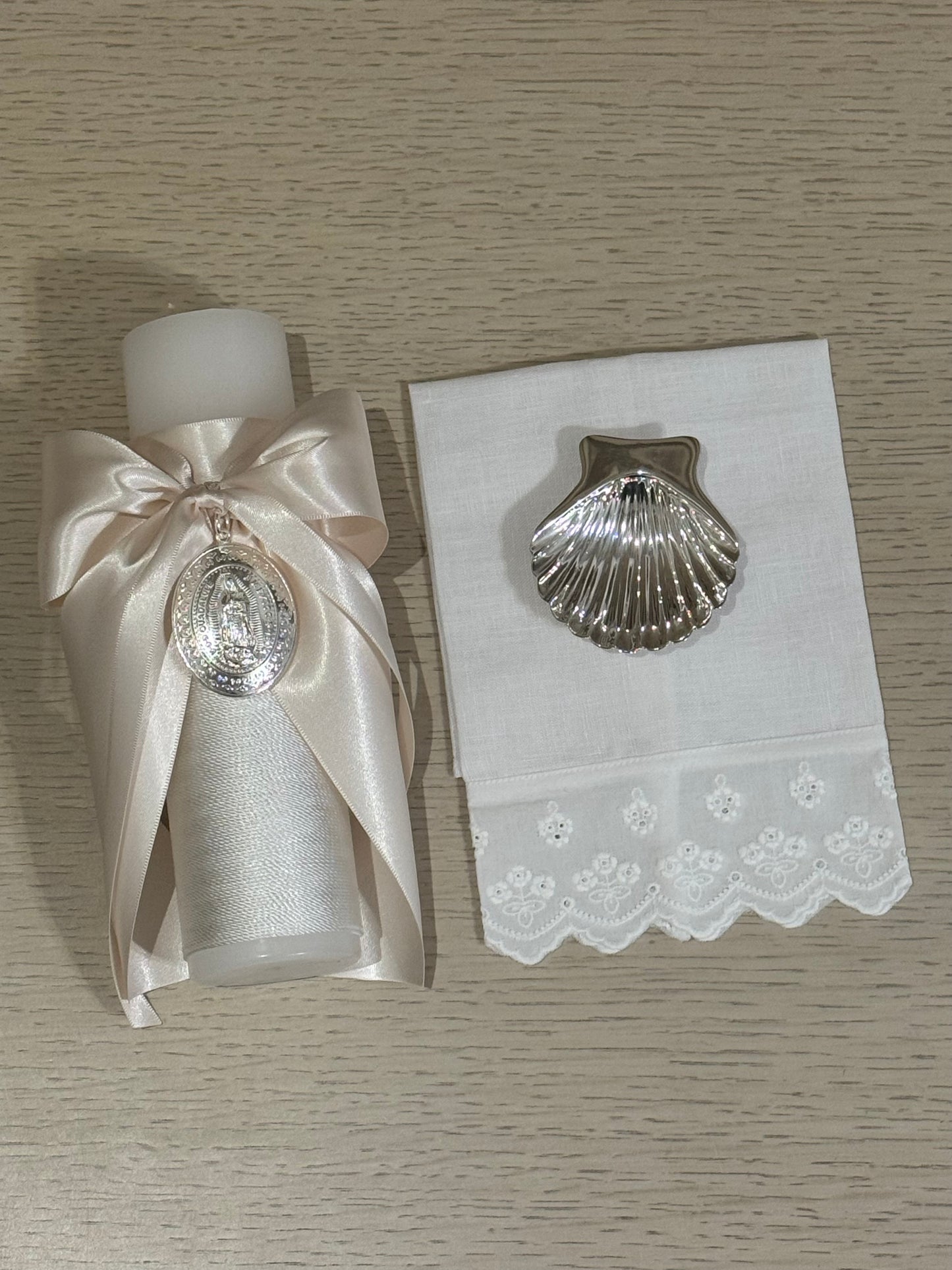 Set de Bautizo con Medalla de la Virgen de Guadalupe