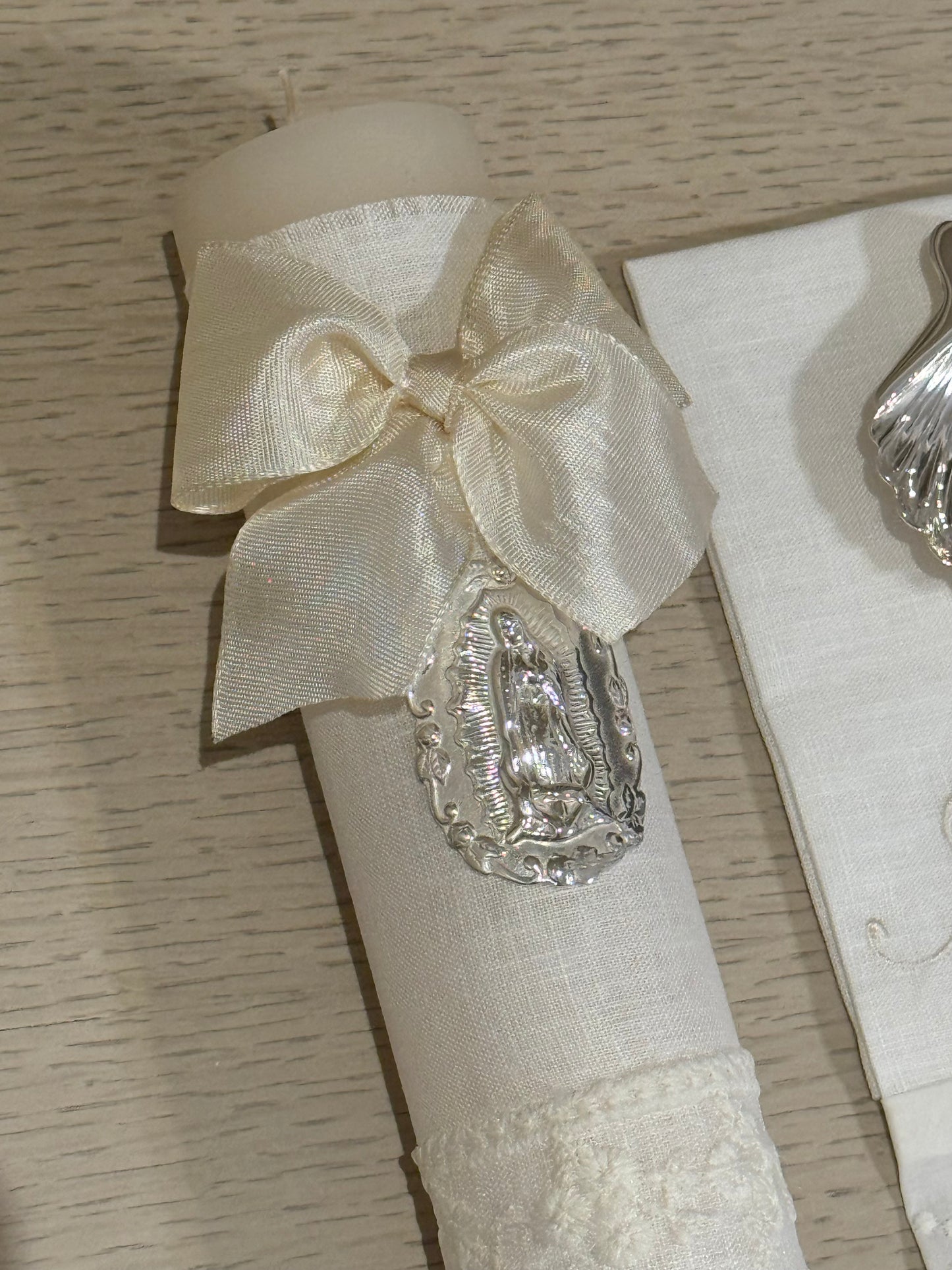 Set de Bautizo con Medalla de la Virgen de Guadalupe - Personalizado