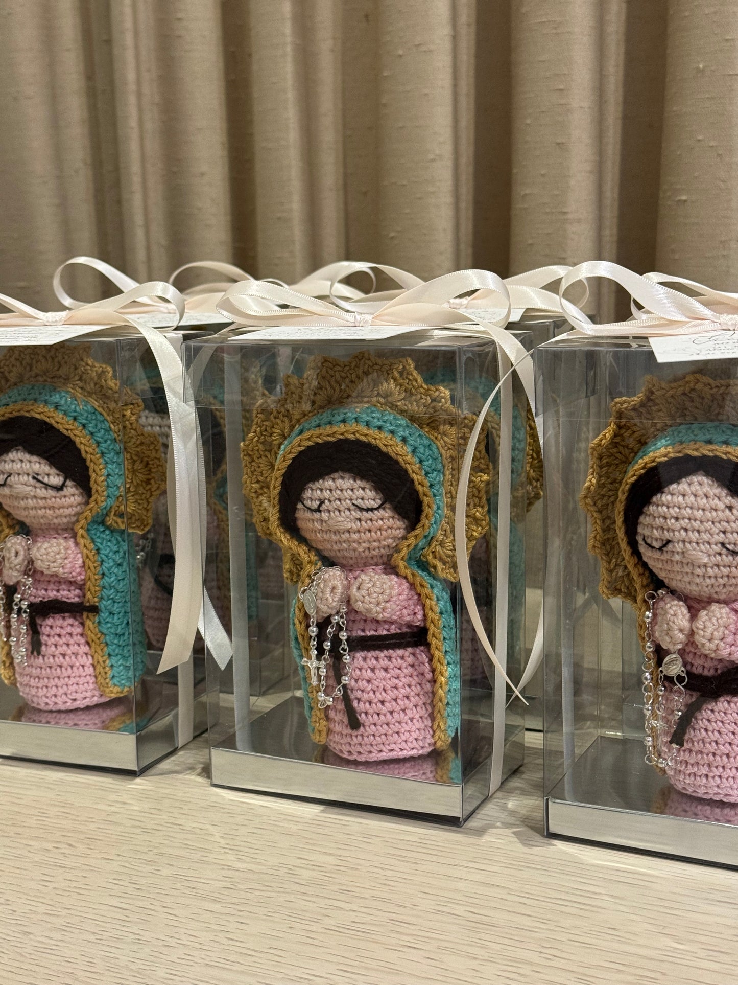 Virgencita de Guadalupe Crochet 15 cm / Paquete de 10 piezas