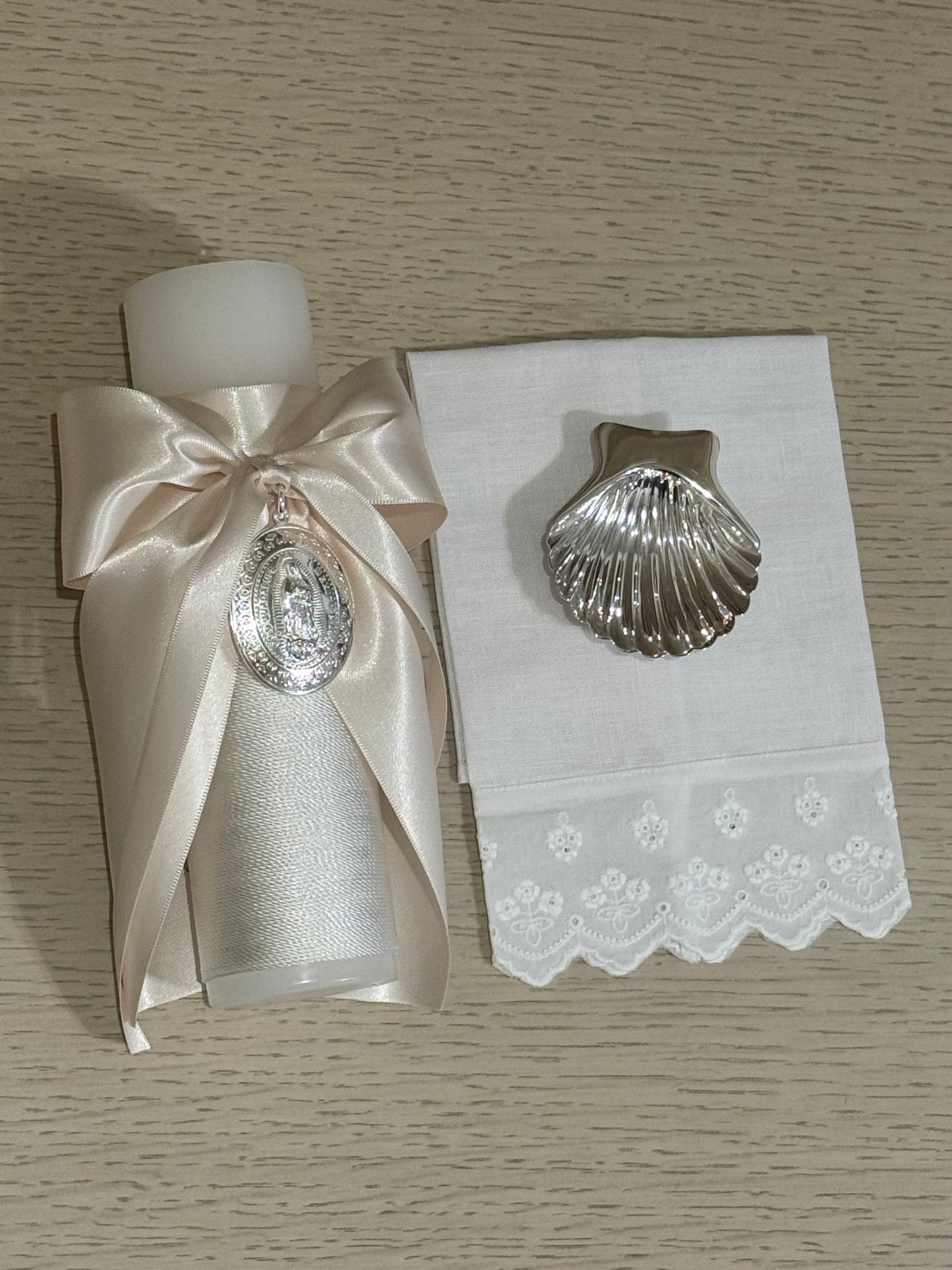 Set de Bautizo con Medalla de la Virgen de Guadalupe