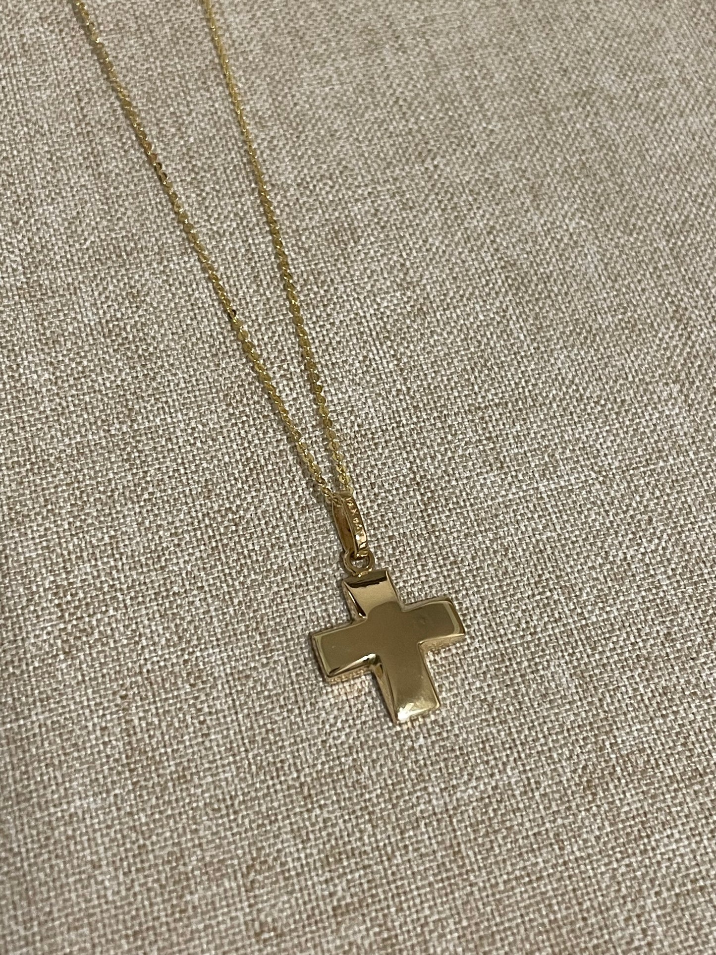 Cruz Suiza Oro 14K 1.6 cm y Cadena de Oro 14K