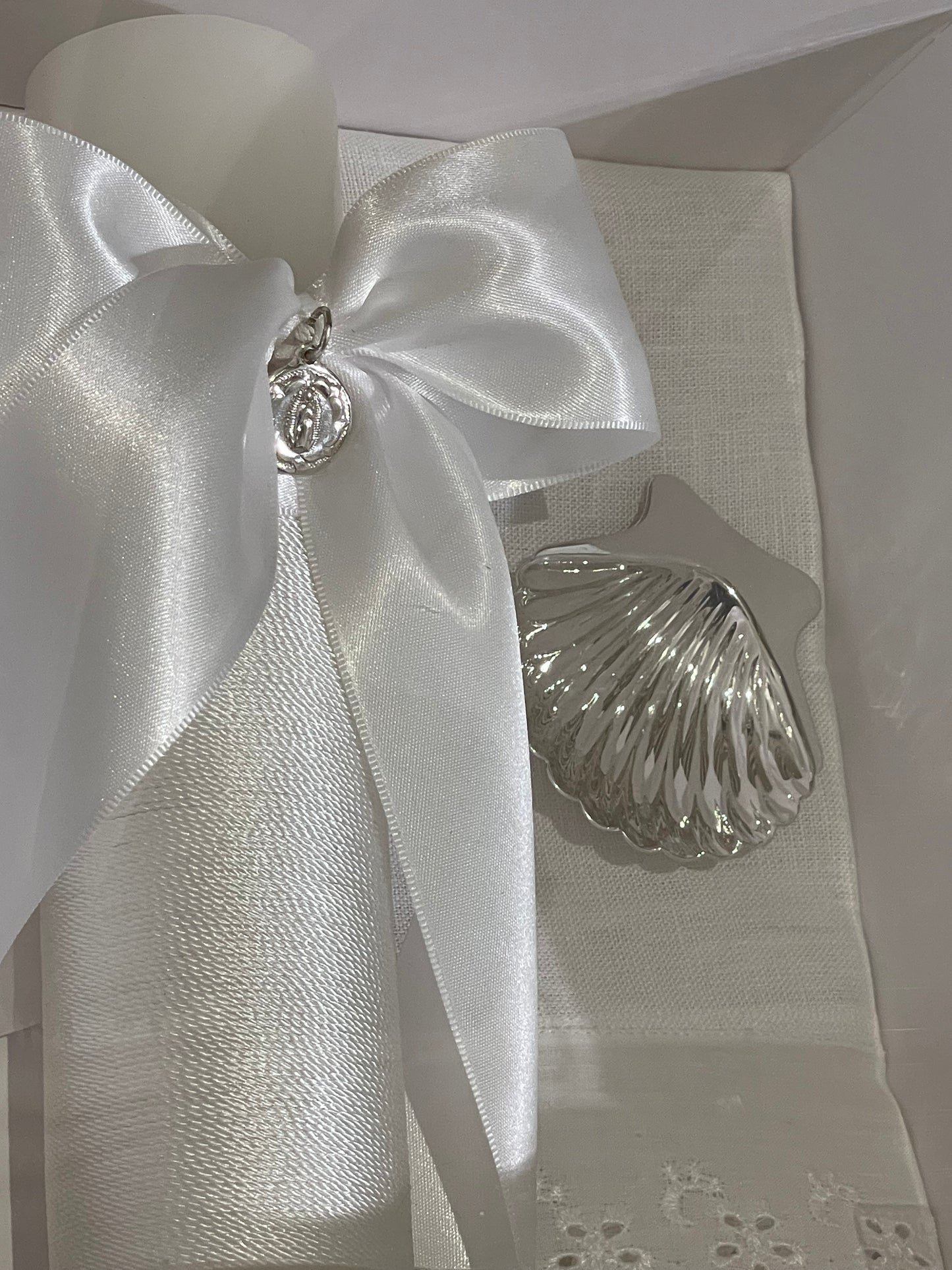 Set de Bautizo con Medalla de la Virgen de Guadalupe