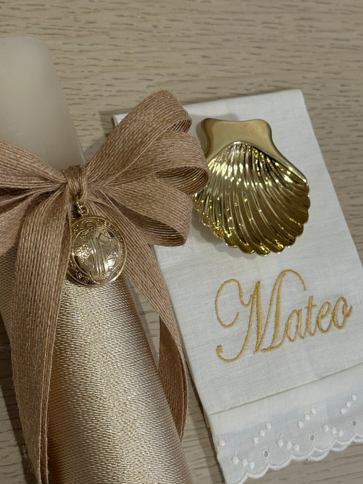 Set de Bautizo con Medalla de San Benito - Personalizado