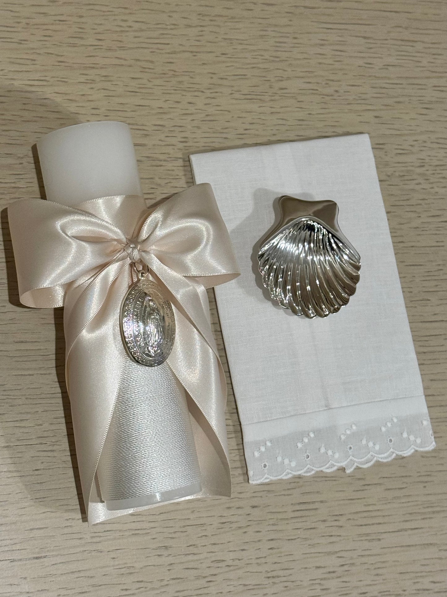 Set de Bautizo con Medalla de la Virgen de Guadalupe