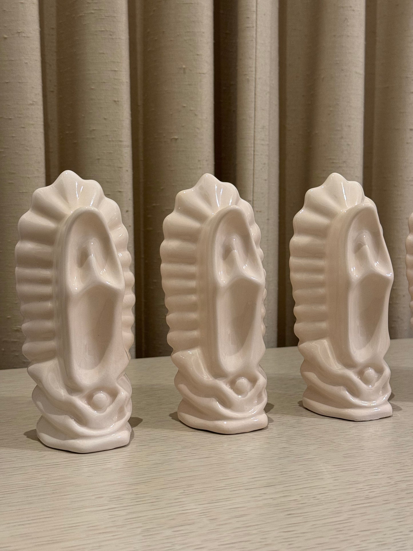 Virgencita de Guadalupe de Cerámica 18 cm / Paquete de 10 piezas