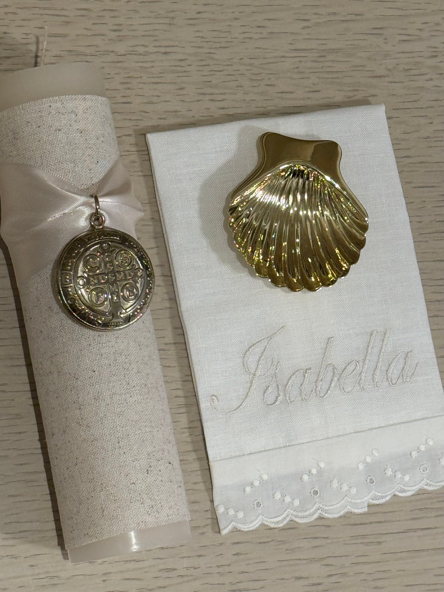 Set de Bautizo con Medalla de San Benito - Personalizado