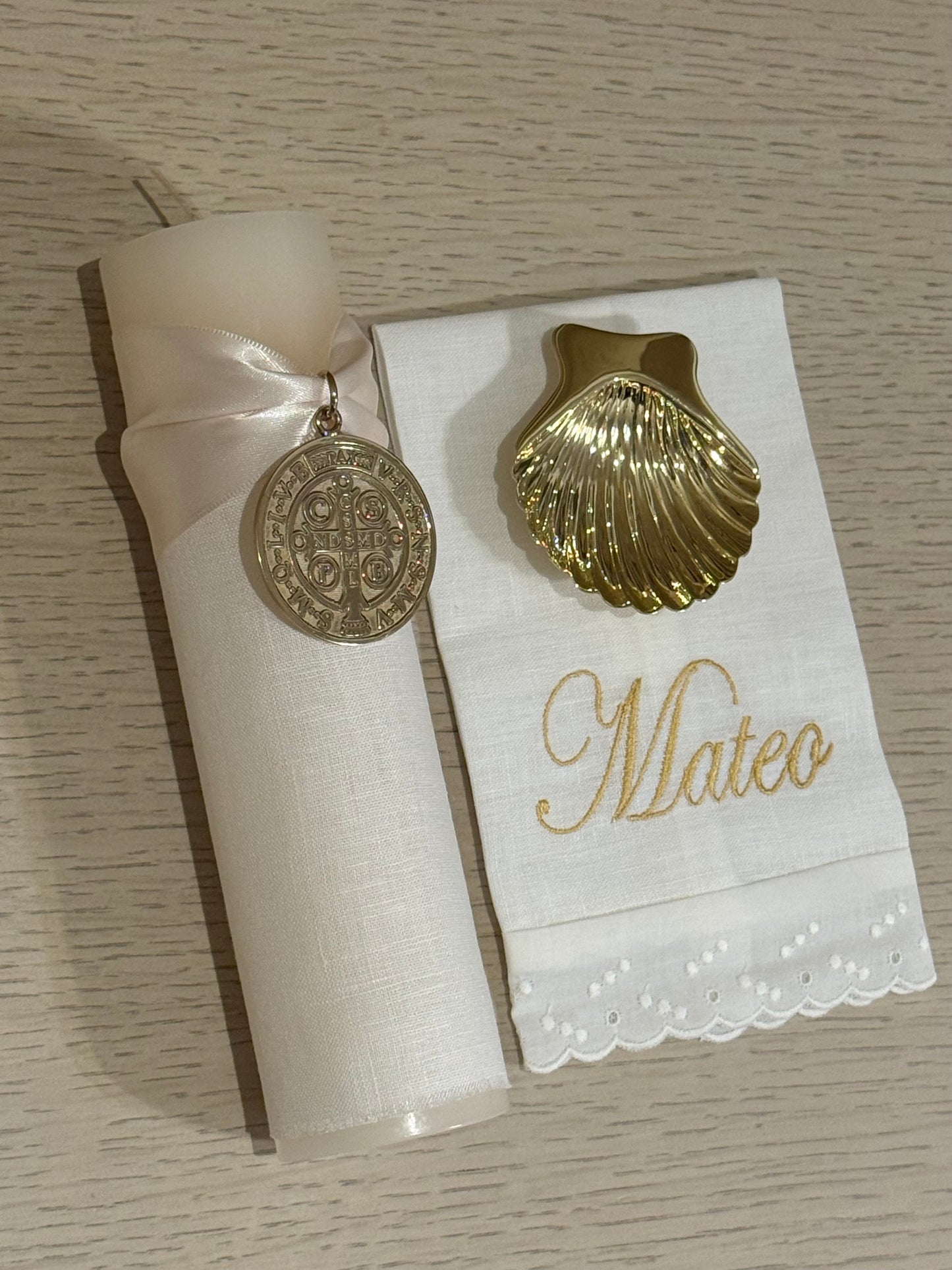 Set de Bautizo con Medalla de San Benito - Personalizado