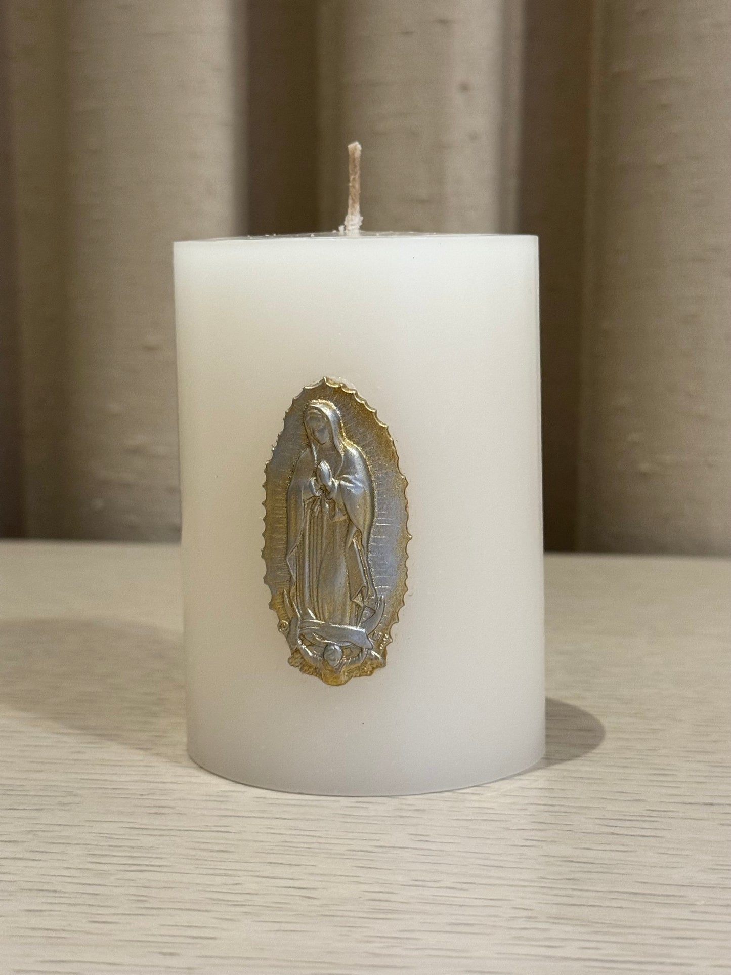 Mini Cirio de Virgen de Guadalupe 7 x 10 cm / Paquete de 10 piezas