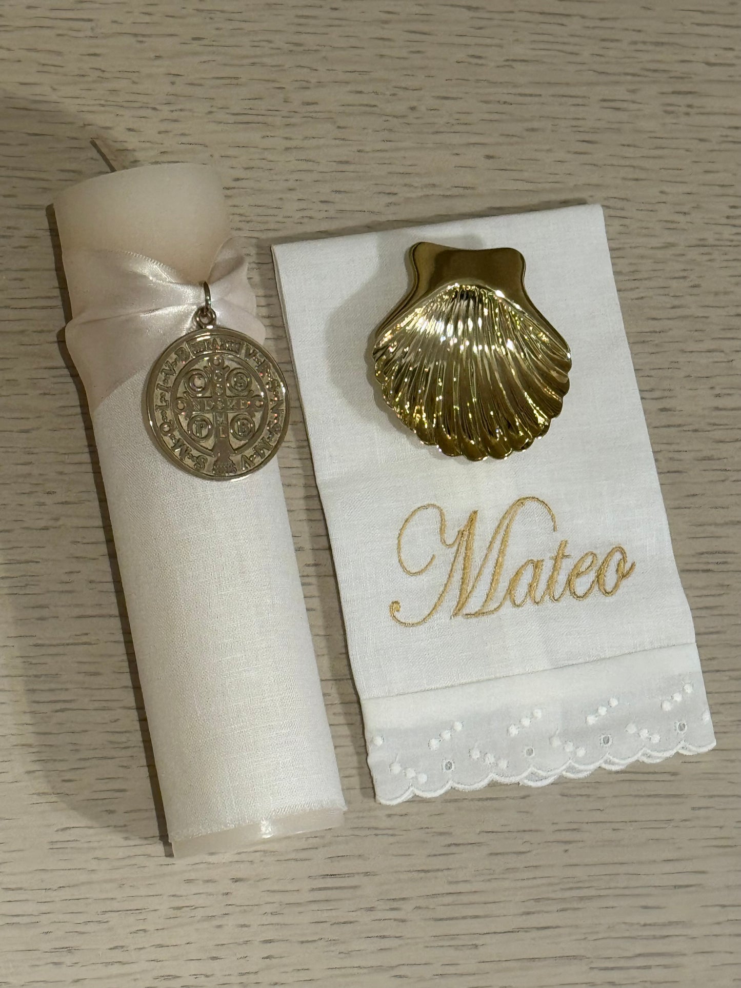 Set de Bautizo con Medalla de San Benito - Personalizado