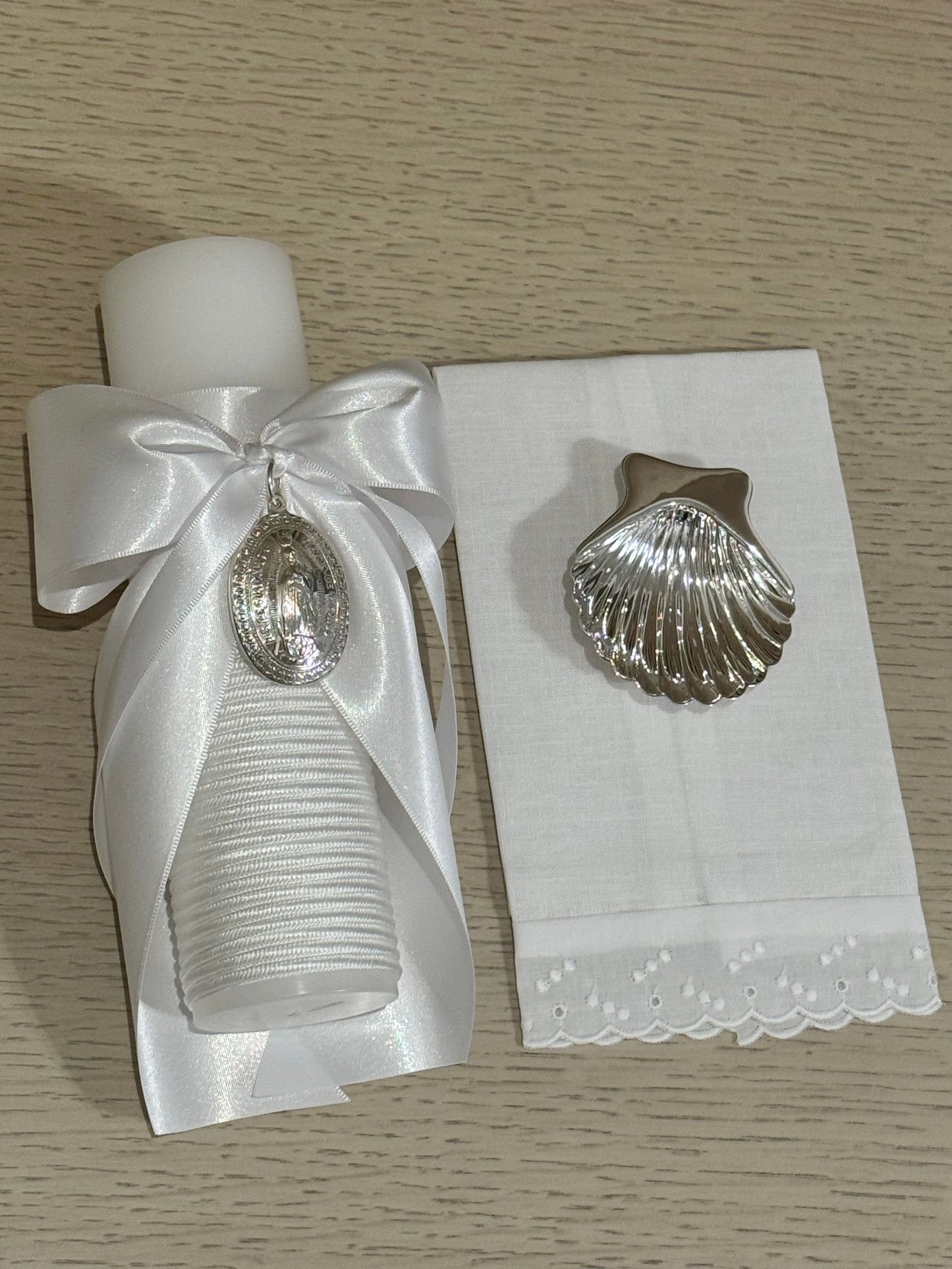 Set de Bautizo con Medalla de la Virgen de Guadalupe