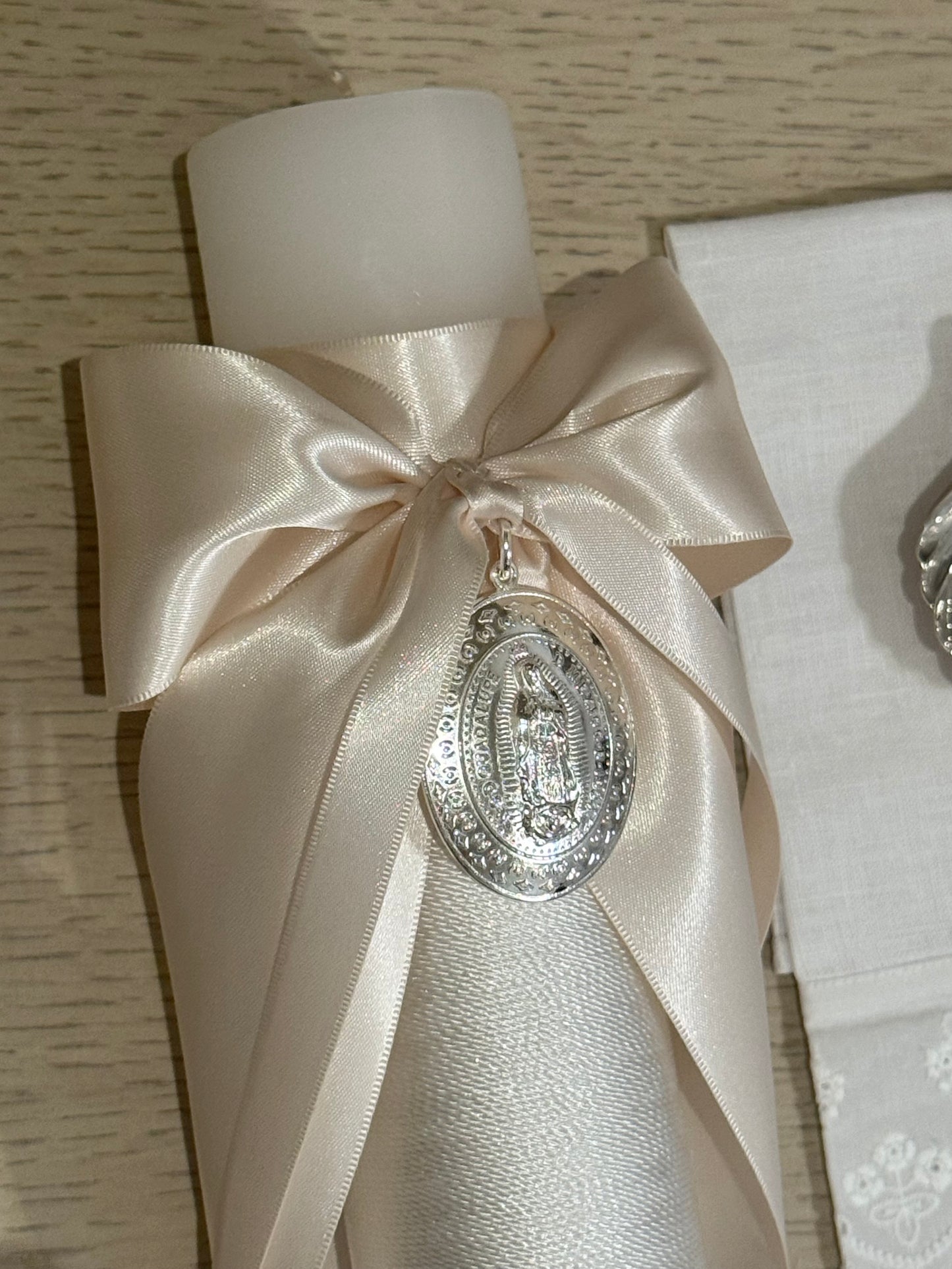 Set de Bautizo con Medalla de la Virgen de Guadalupe