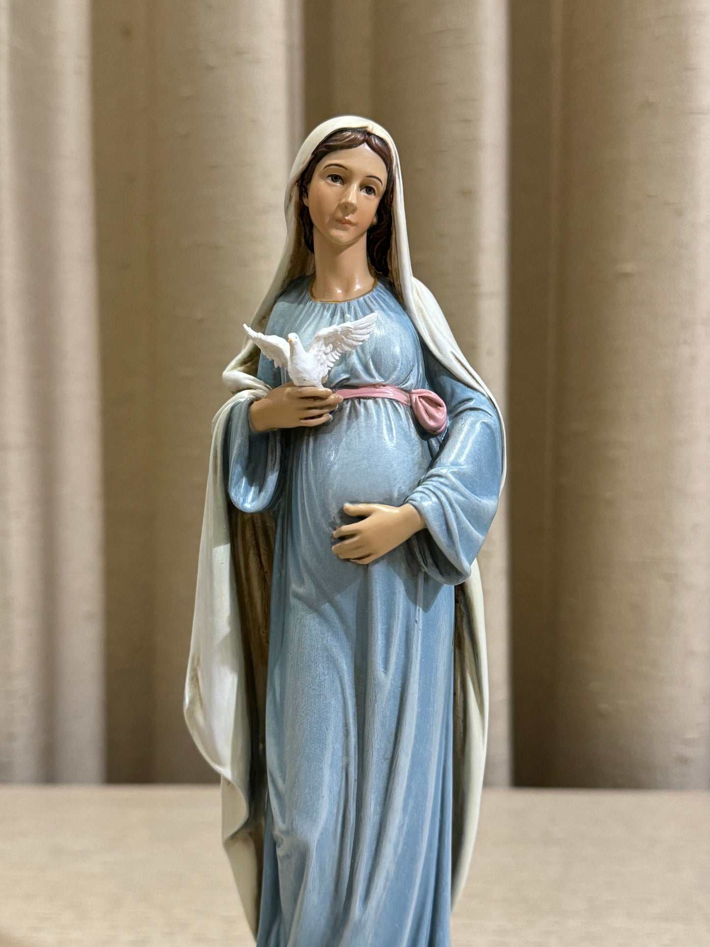 Virgen de la Dulce Espera 24 cm
