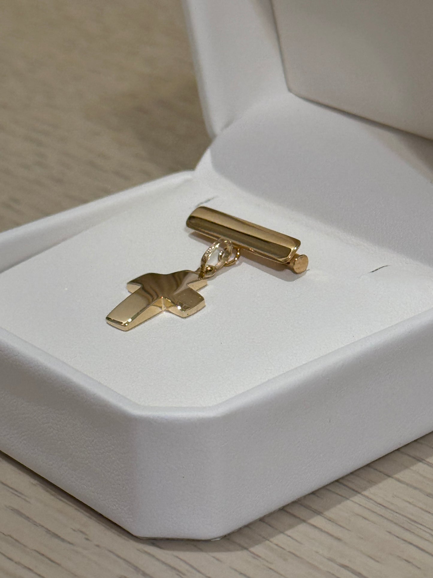 Cruz Oro 14K y Barra de Oro 14K