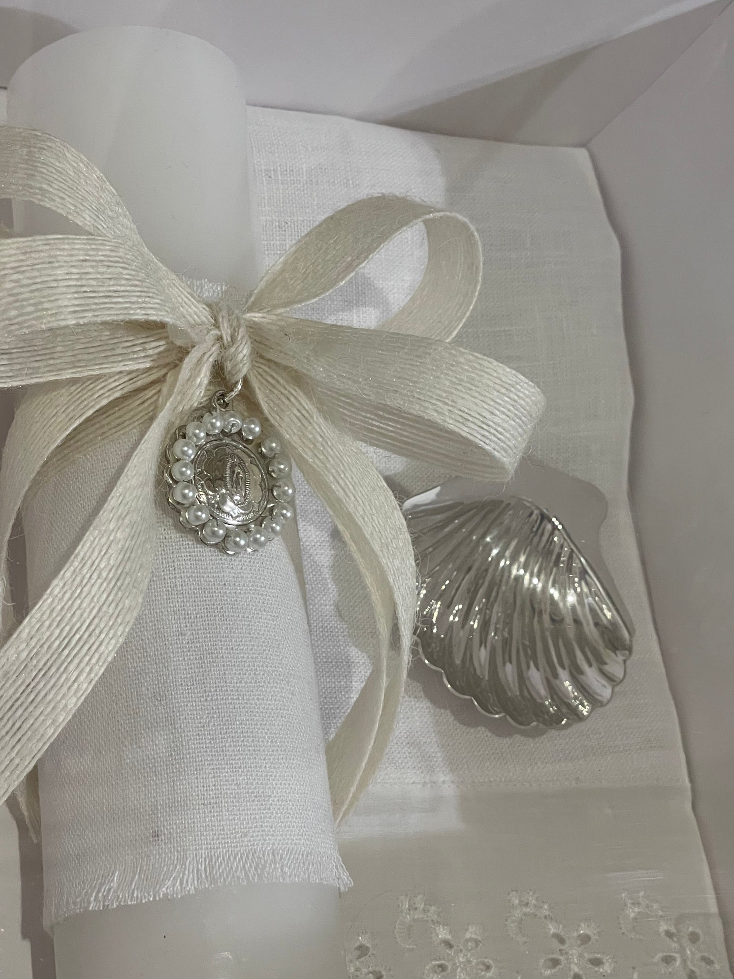 Set de Bautizo con Medalla de la Virgen de Guadalupe