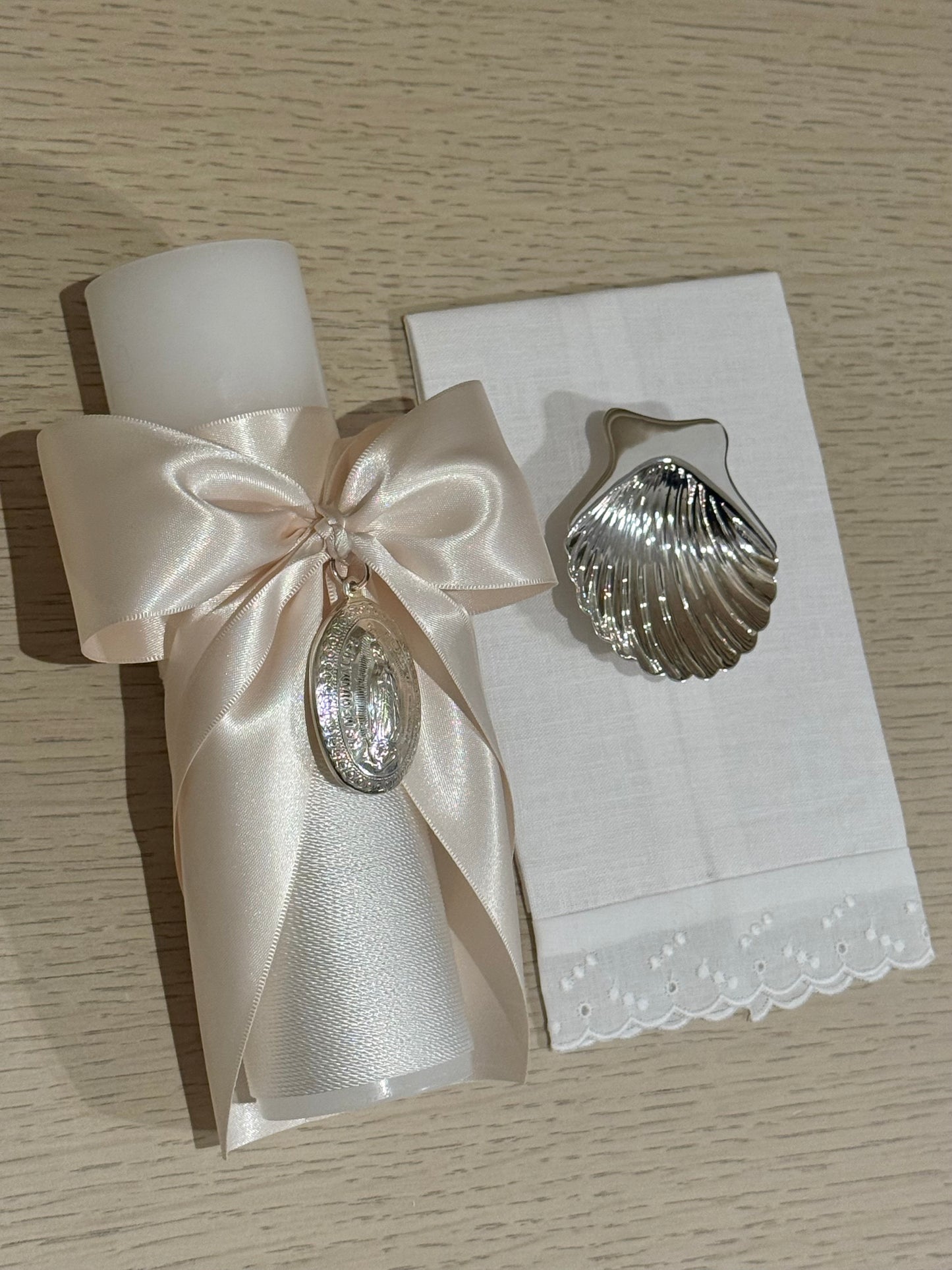 Set de Bautizo con Medalla de la Virgen de Guadalupe