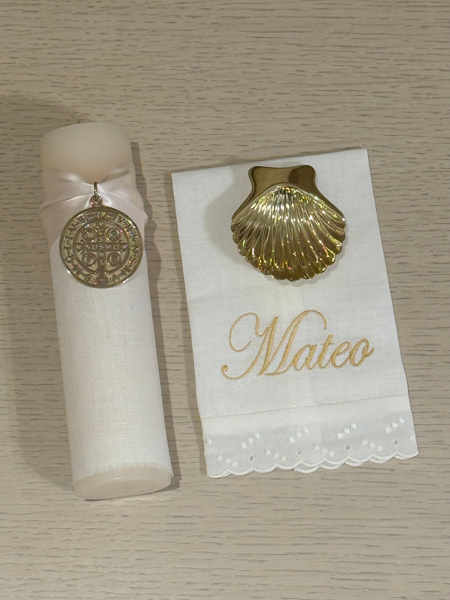 Set de Bautizo con Medalla de San Benito - Personalizado