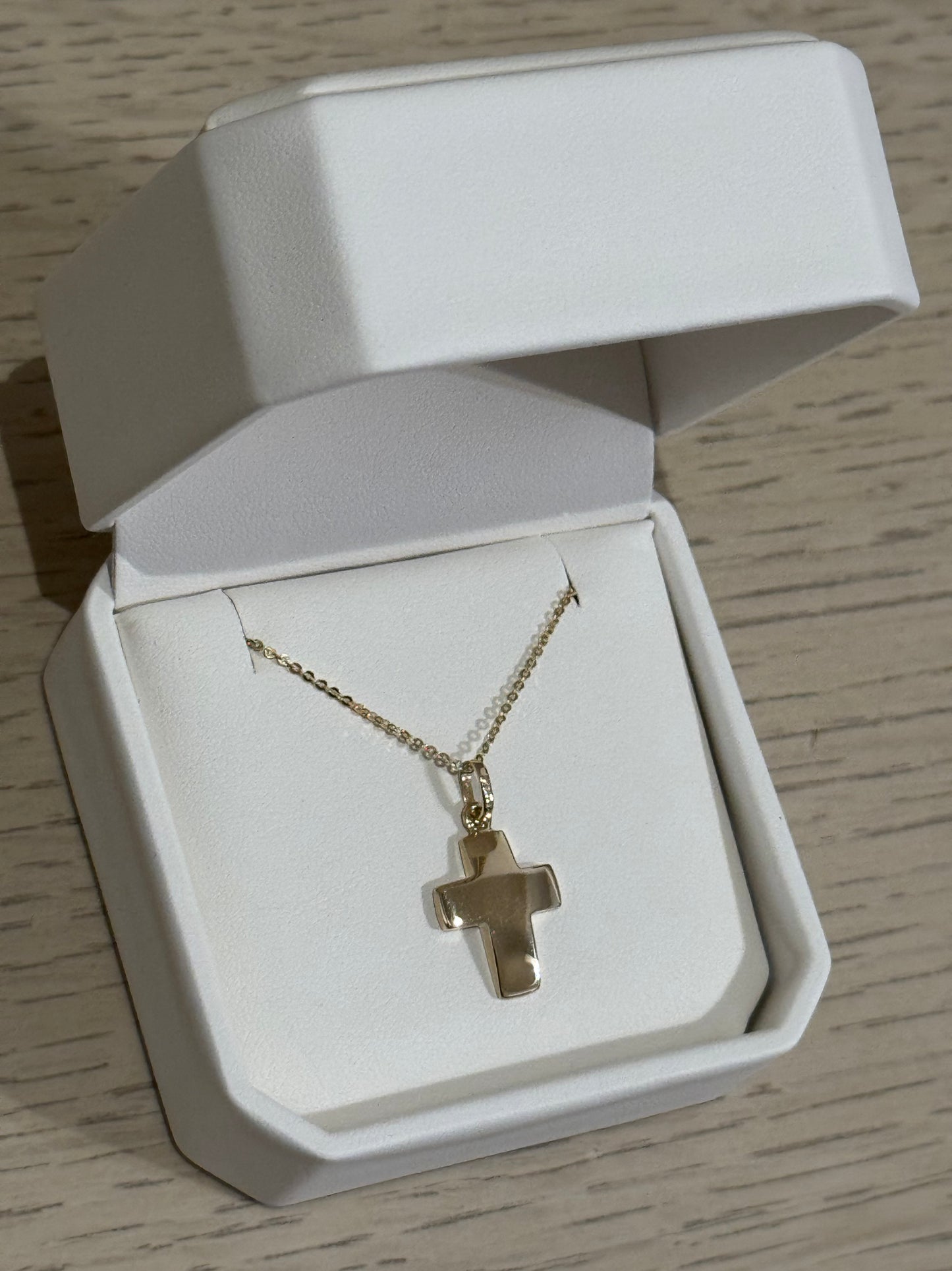 Cruz Oro 14K y Cadena de Oro 14K