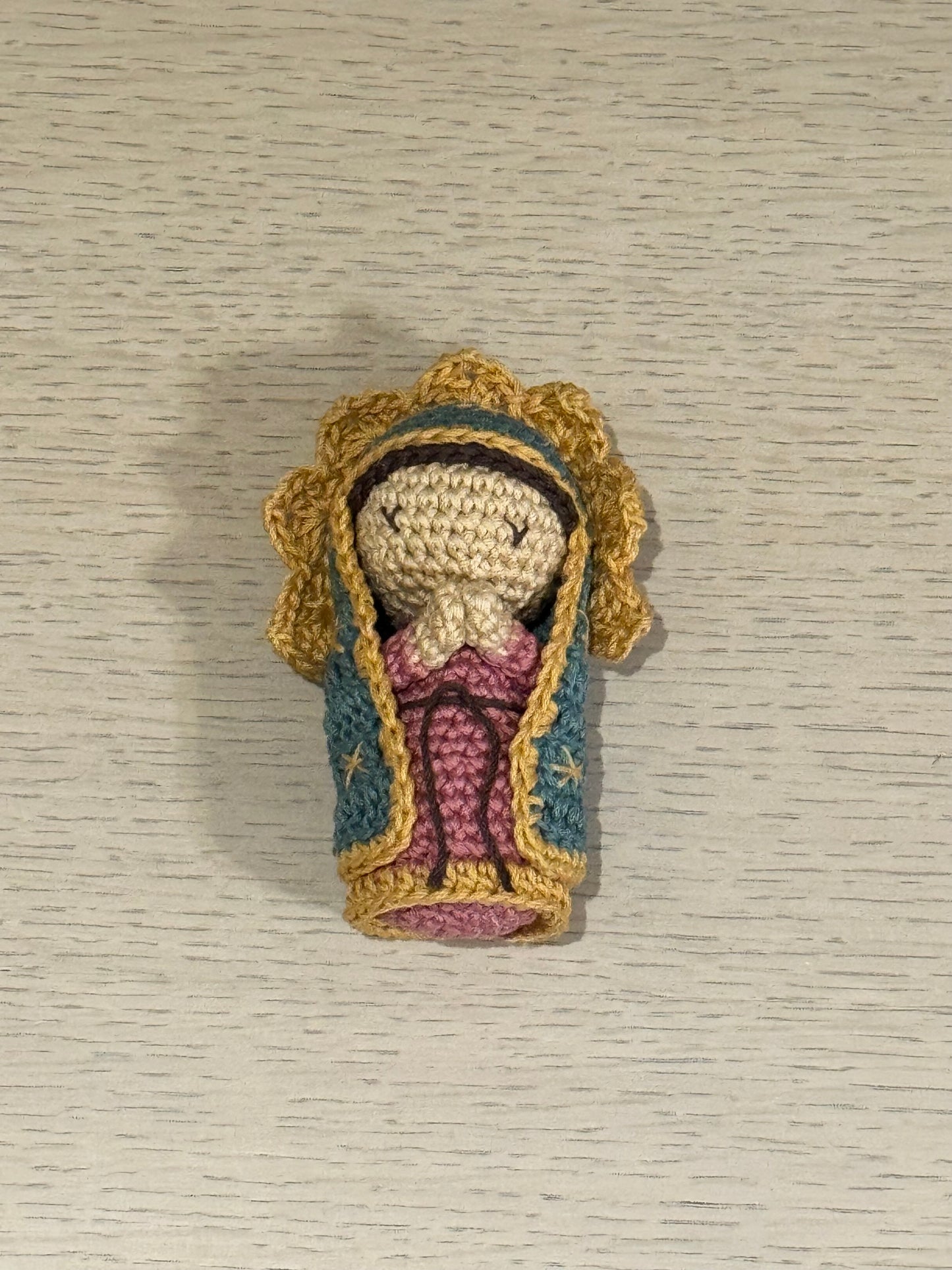 Virgencita de Guadalupe Crochet 12 cm / Paquete de 10 piezas