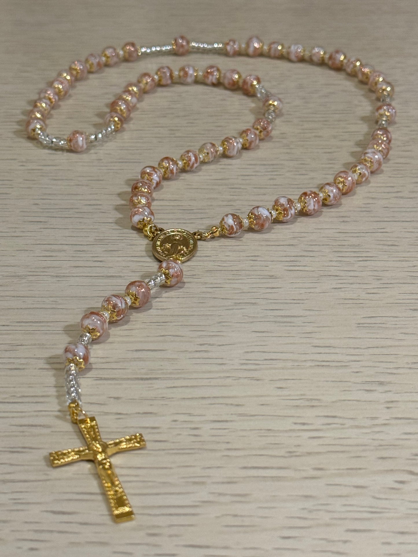 Rosario Italiano Cristal de Murano Blanco con Rosa