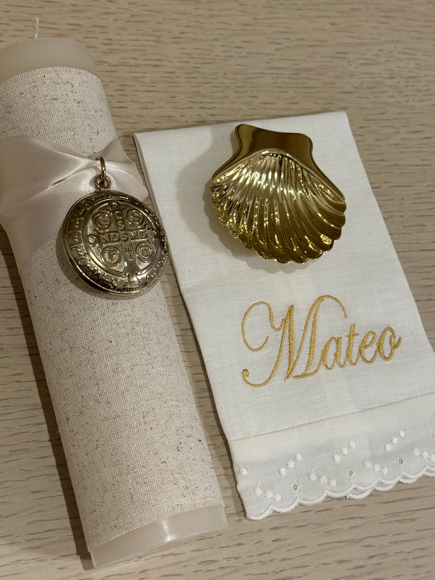 Set de Bautizo con Medalla de San Benito - Personalizado