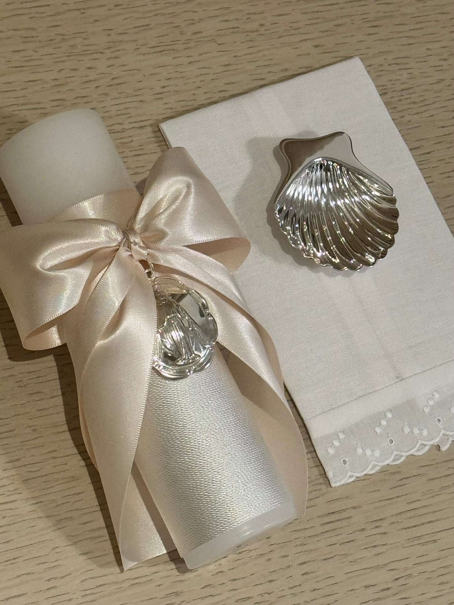 Set de Bautizo con Medalla de la Virgen Milagrosa