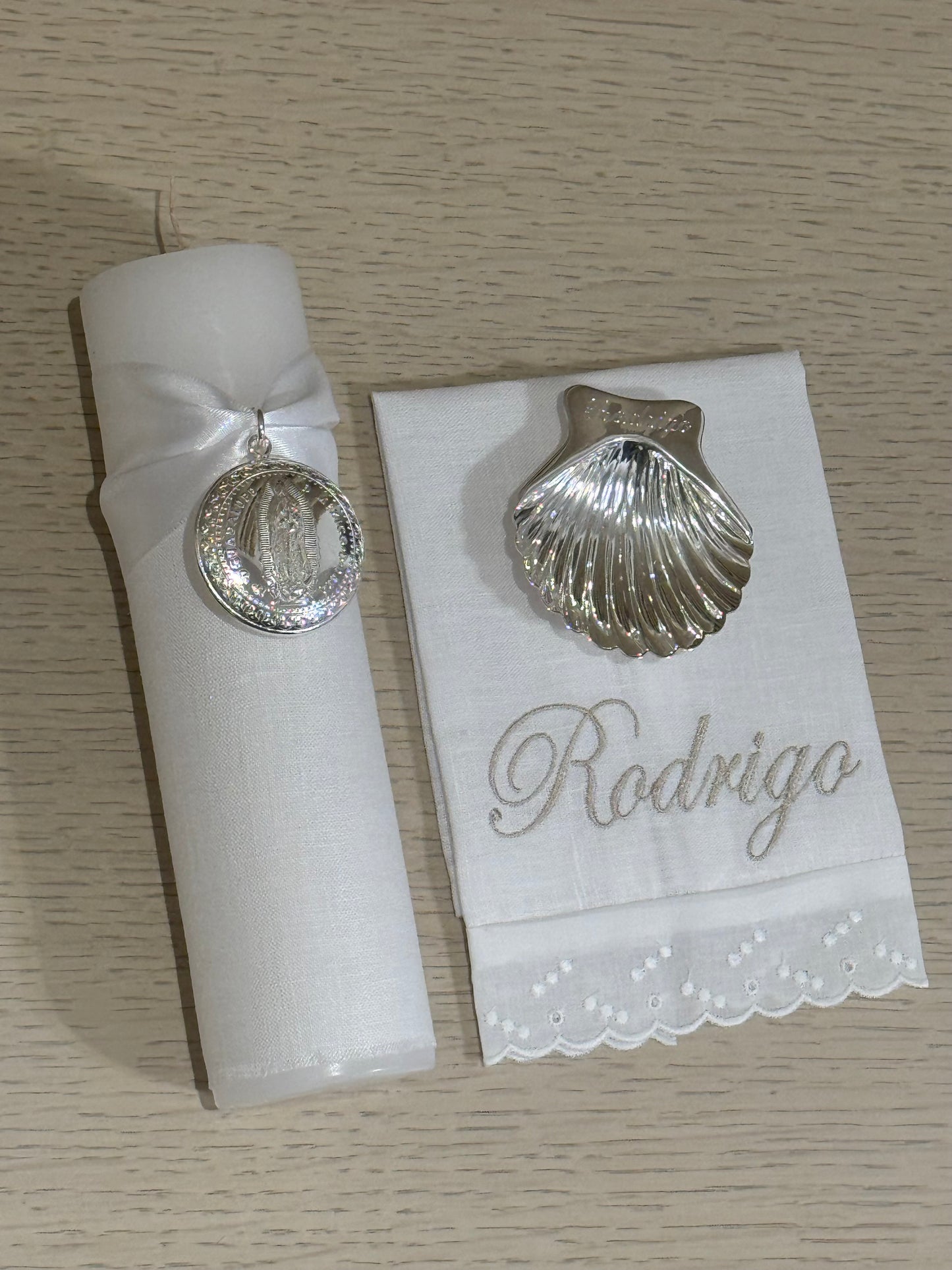 Set de Bautizo con Medalla de la Virgen de Guadalupe - Personalizado