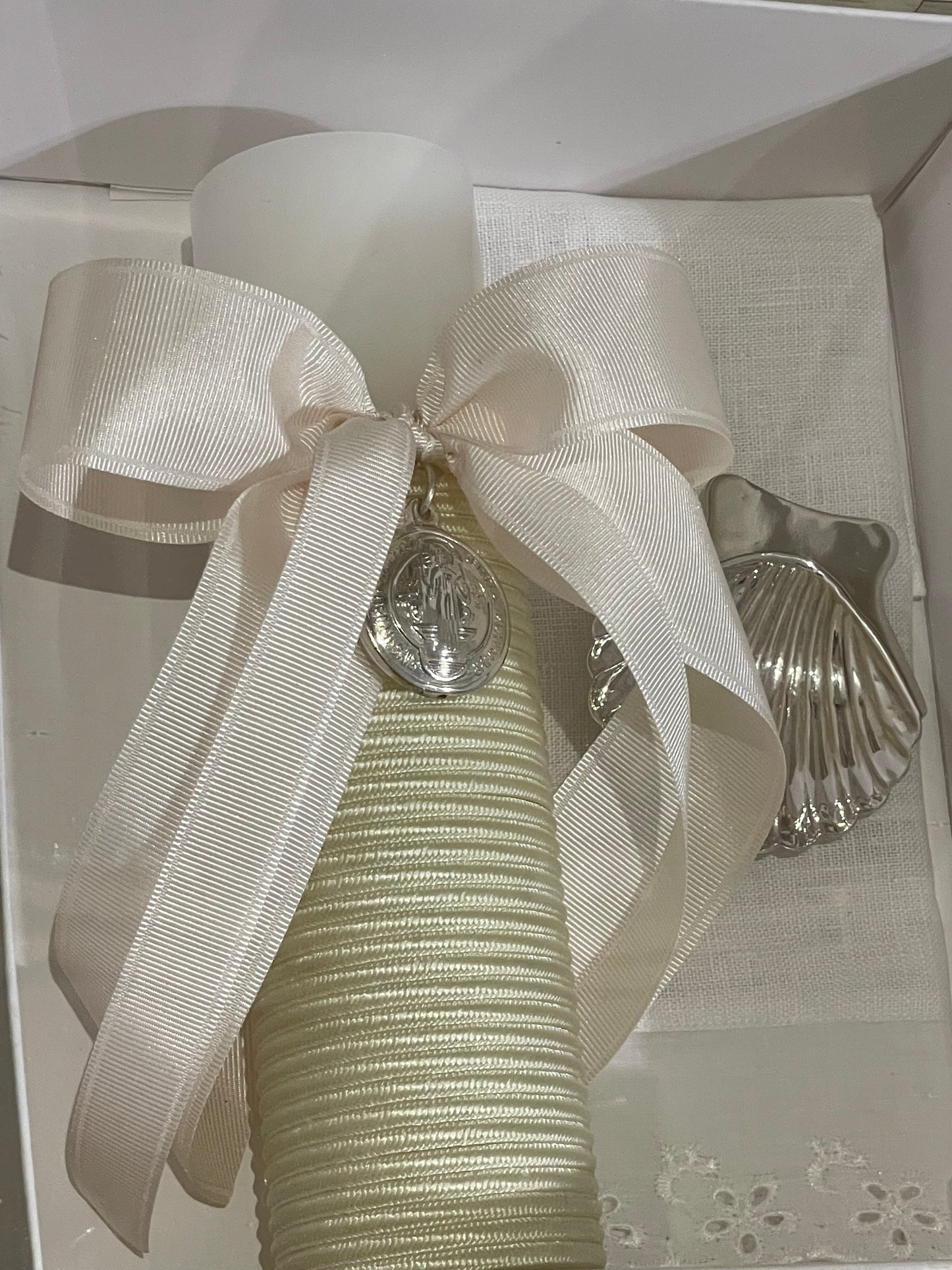 Set de Bautizo con Medalla de San Benito