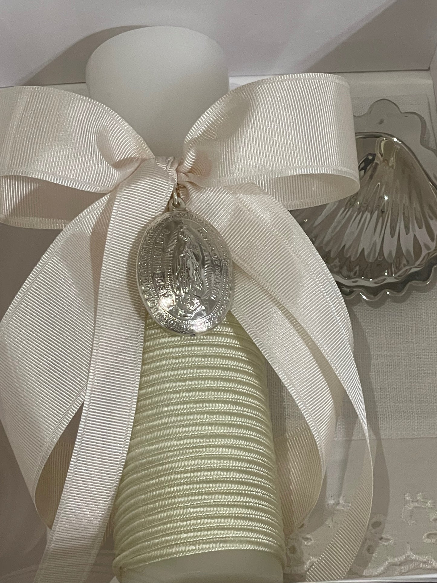 Kit de Bautizo con Medalla de la Virgen de Guadalupe
