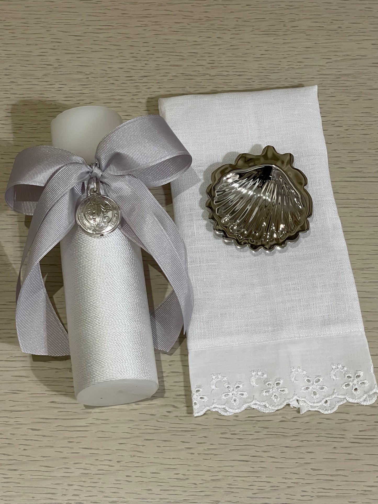 Kit de Bautizo con Medalla de San Benito