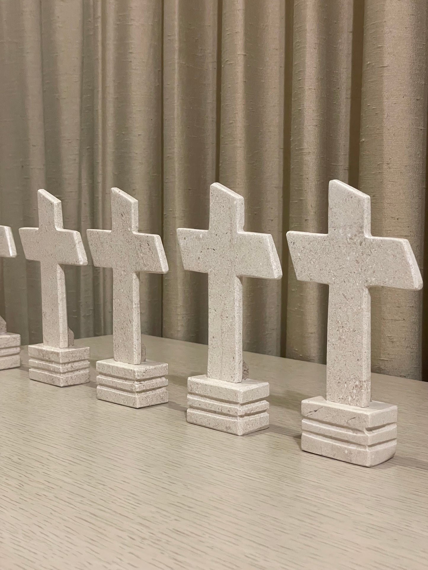 Cruz de Mármol 18 cm / Paquete de 10 piezas