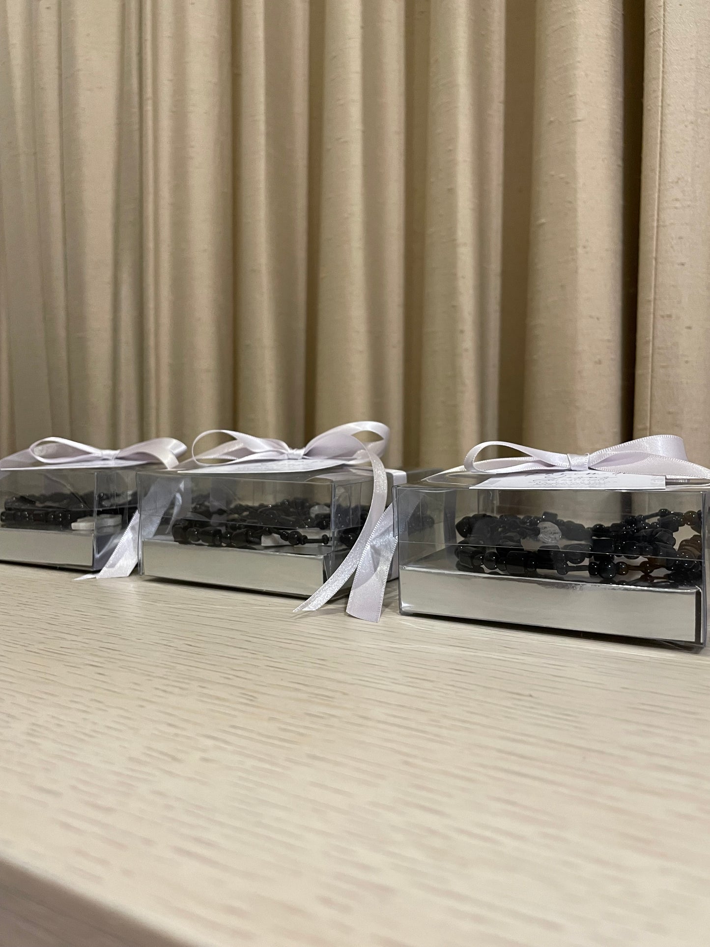 Rosario Cristal Negro con Cruz de Ónix / Paquete de 10 piezas