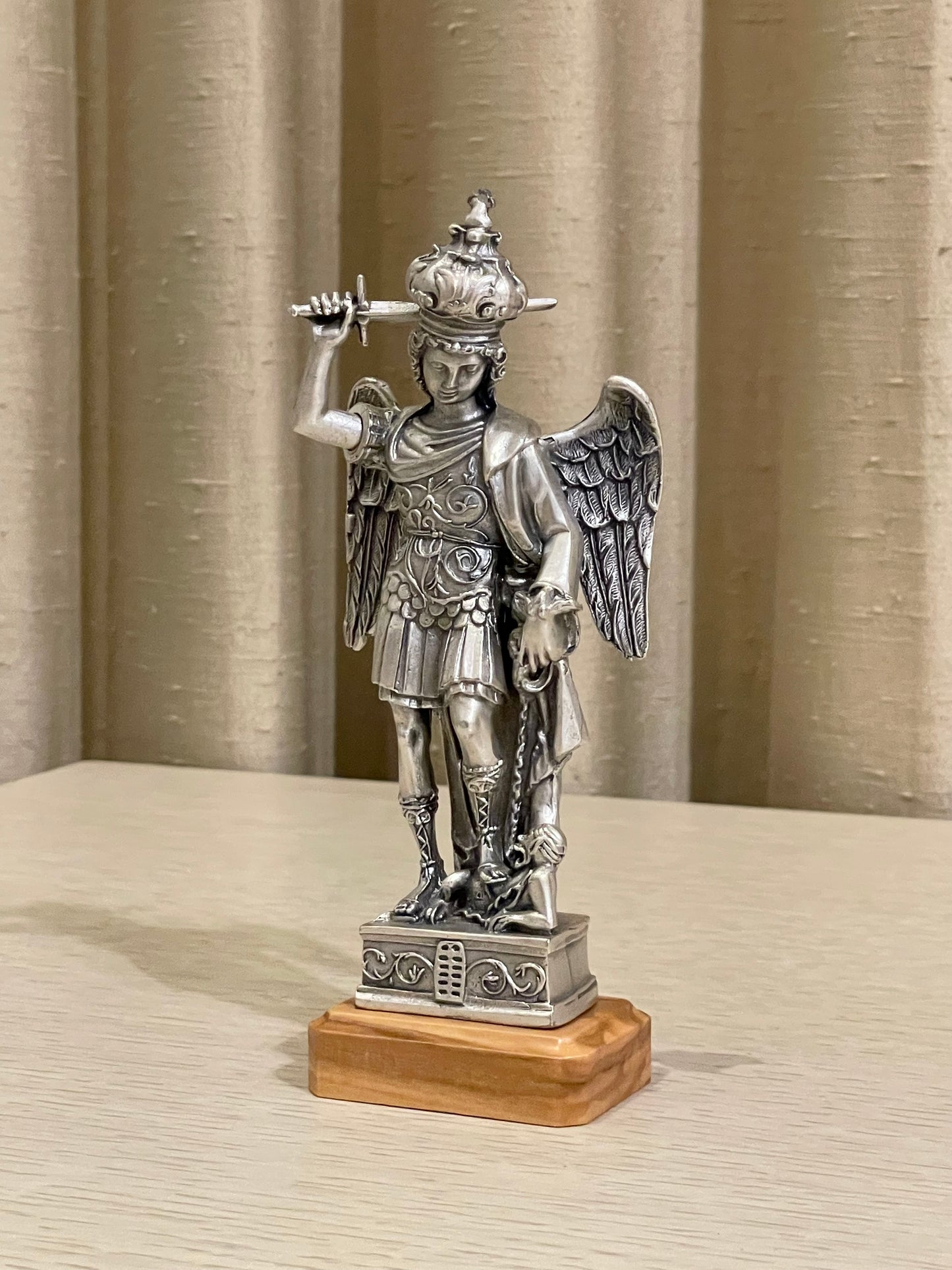 Estatua de Arcángel Miguel 15 cm