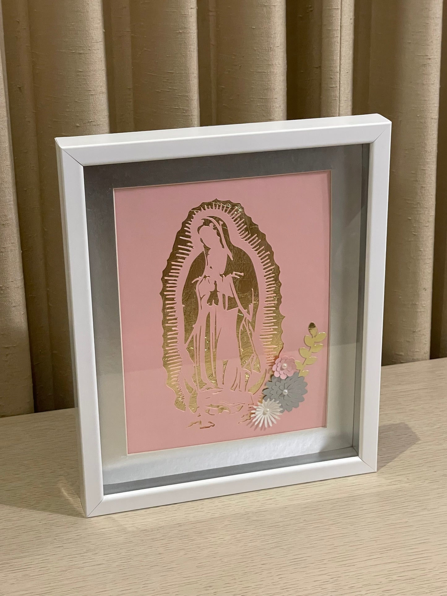 Cuadro Virgen de Guadalupe Hoja de Oro con Flores