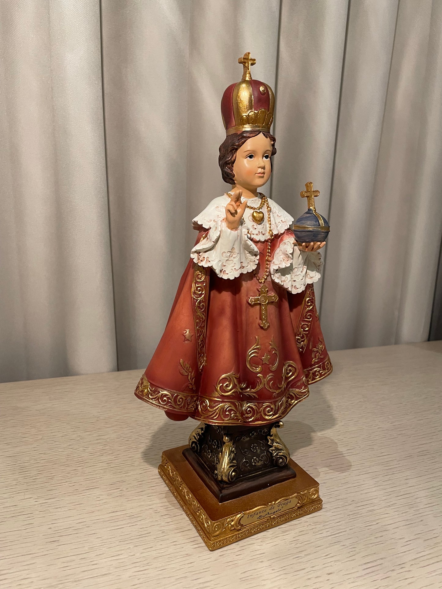 Niño de Praga 30 cm