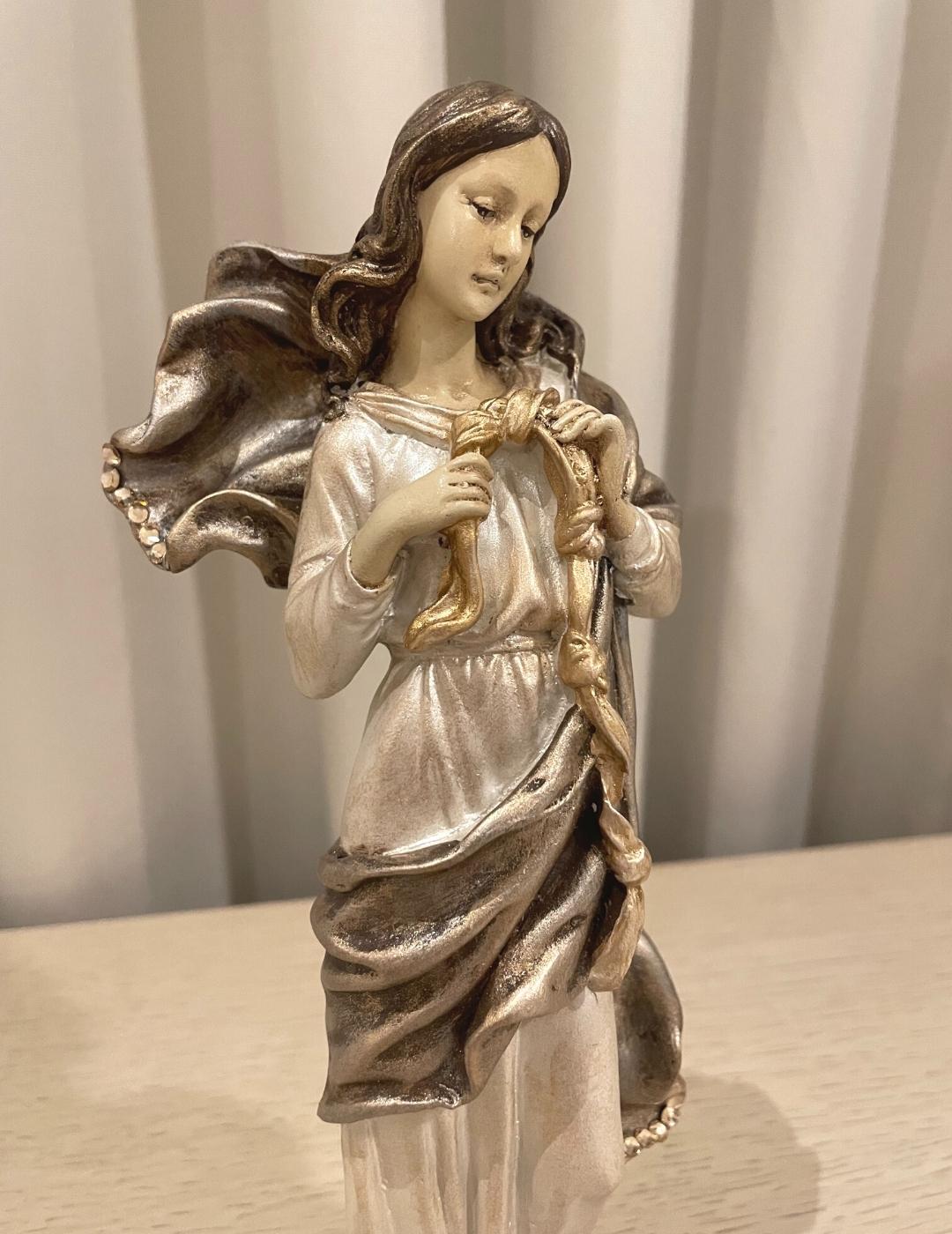 Virgen Desatanudos 27 cm