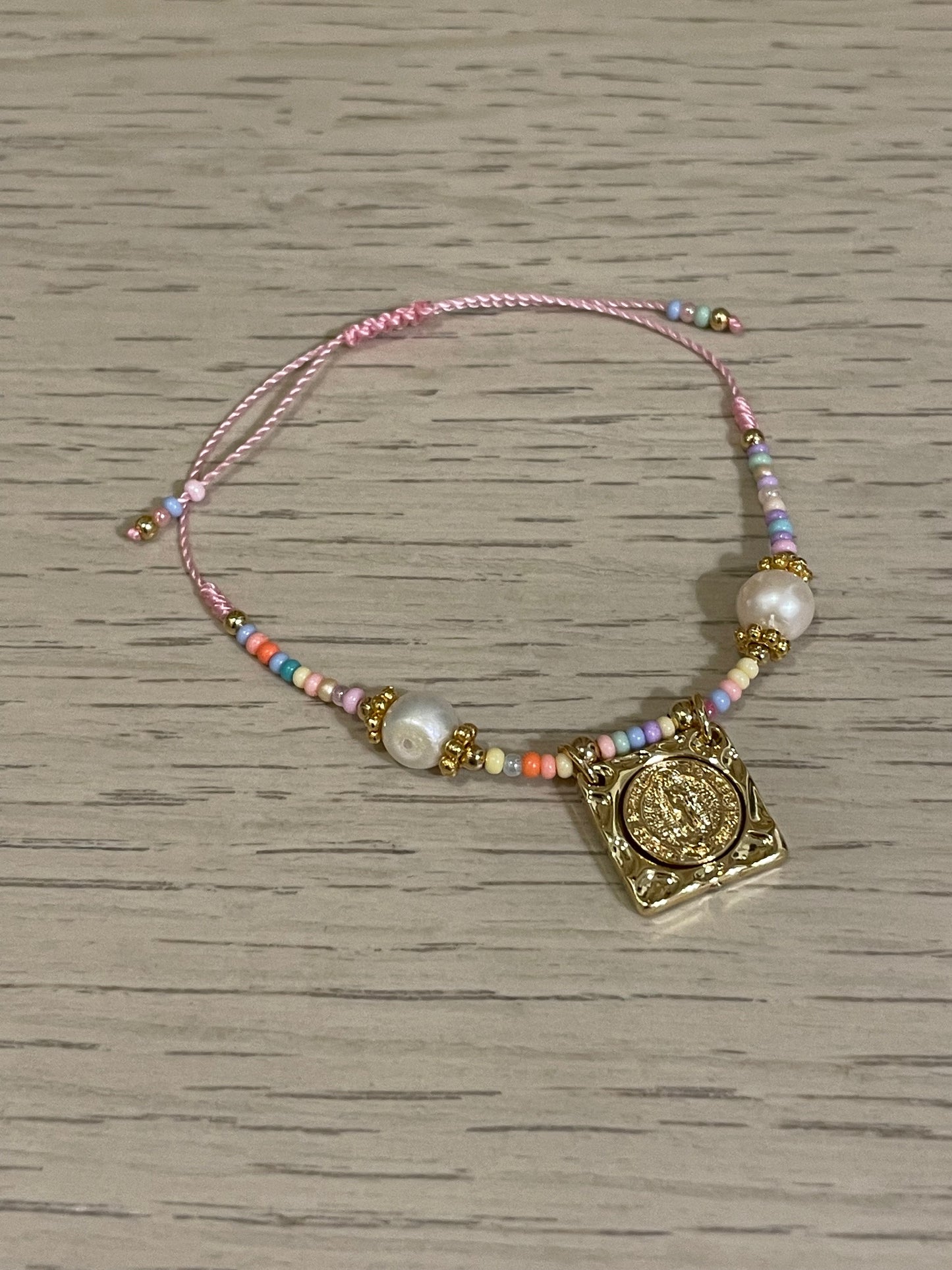 Pulsera Hilo Virgen de Guadalupe de Chapa de Oro