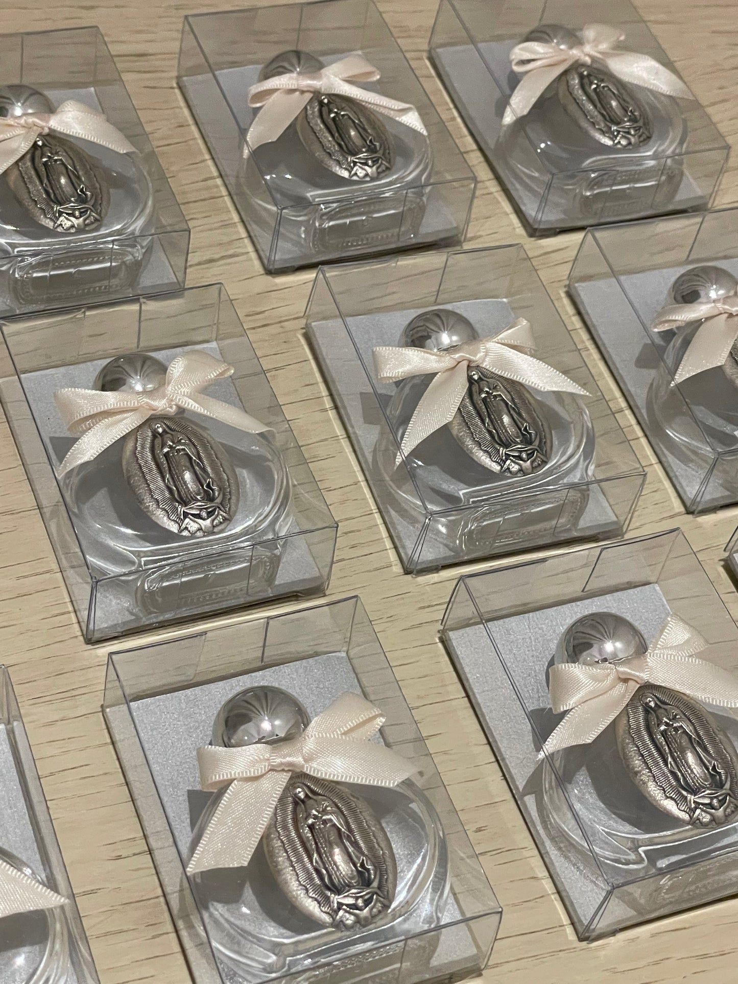 Botellita para Agua Bendita de la Virgen de Guadalupe - Redonda / Paquete de 10 piezas