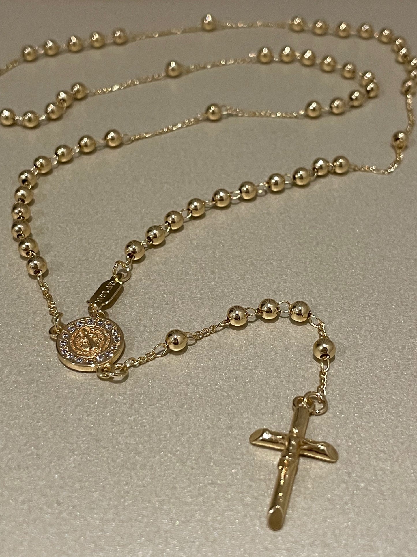 Rosario de San Benito Oro Laminado