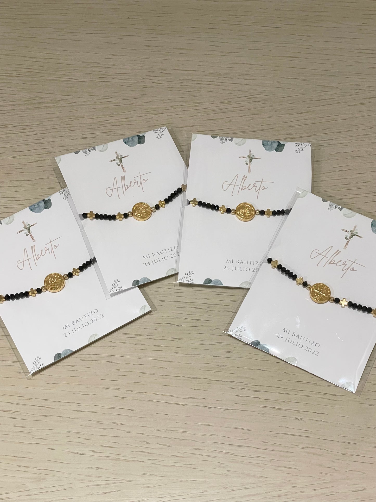 Pulsera de San Benito de hilo negro con cristales / Paquete de 10 piezas