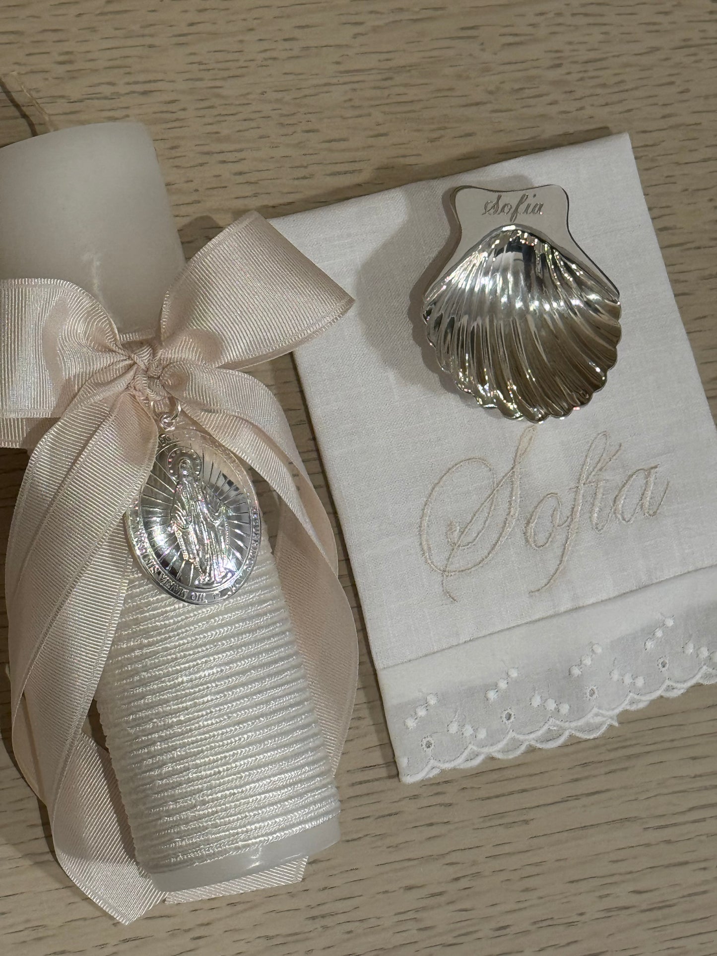 Set de Bautizo con Medalla de la Virgen Milagrosa - Personalizado