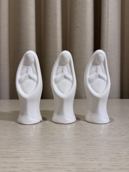 Virgen de Mano de Cerámica 11 cm / Paquete de 10 piezas