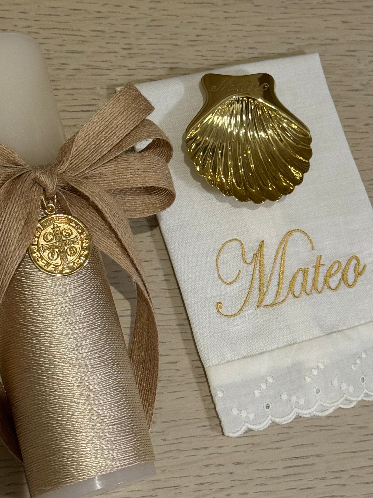 Set de Bautizo con Medalla de San Benito - Personalizado