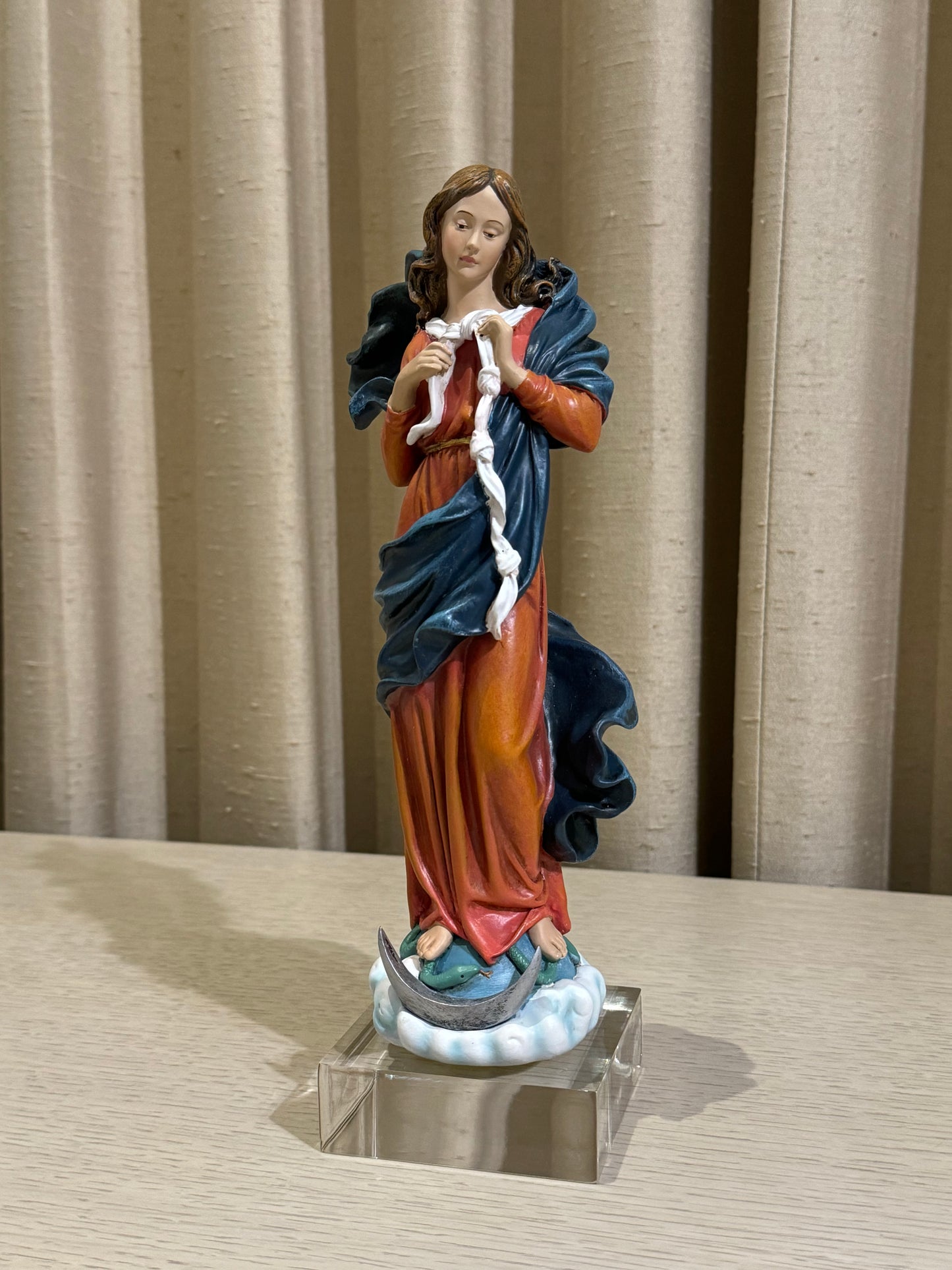 Virgen Desatanudos 28 cm