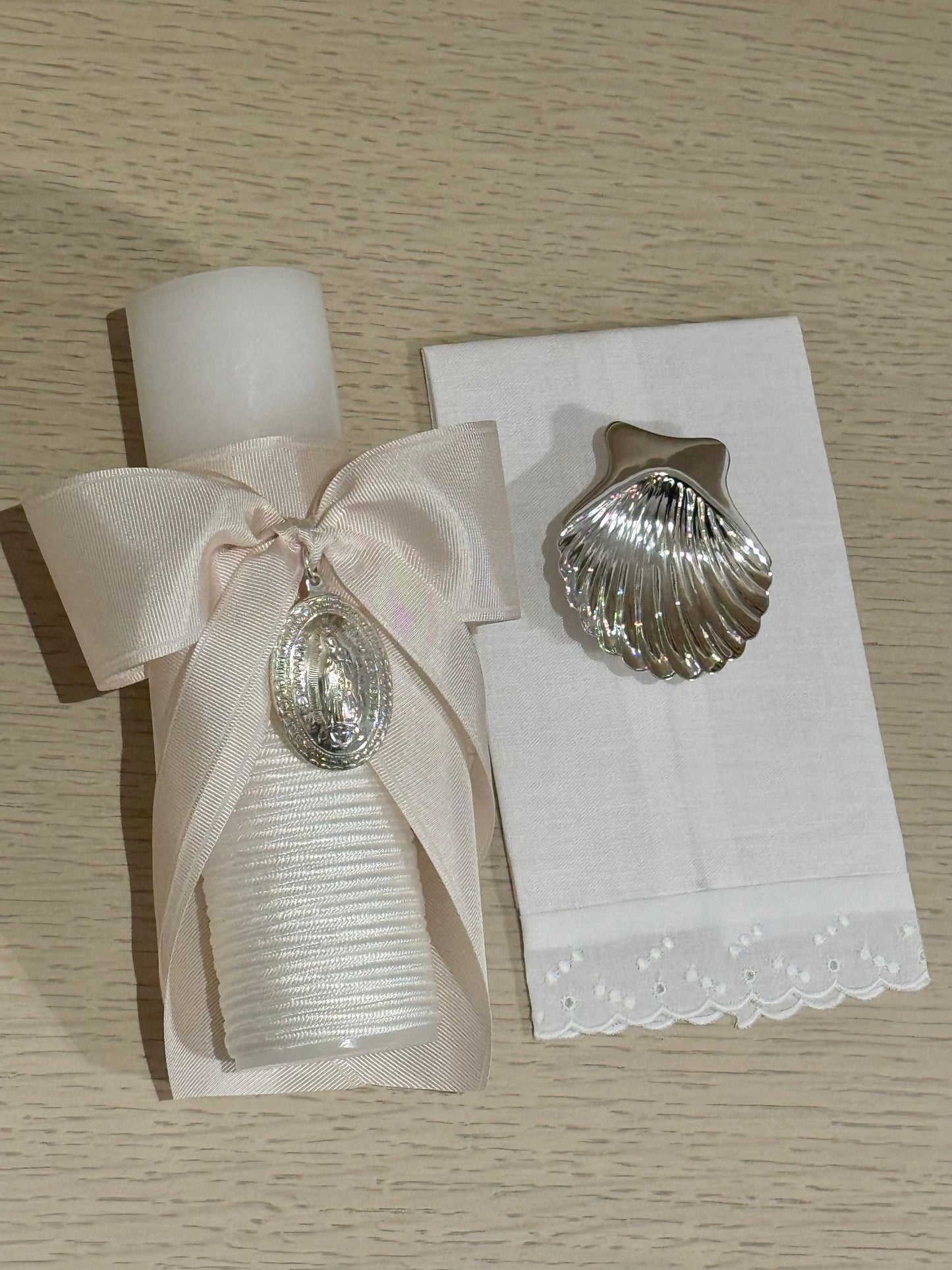Set de Bautizo con Medalla de la Virgen de Guadalupe