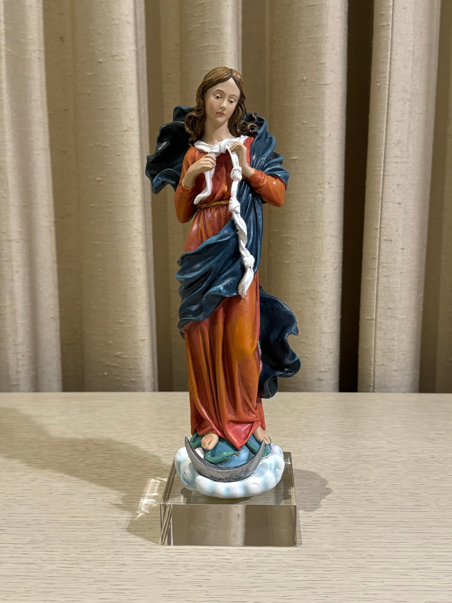 Virgen Desatanudos 28 cm