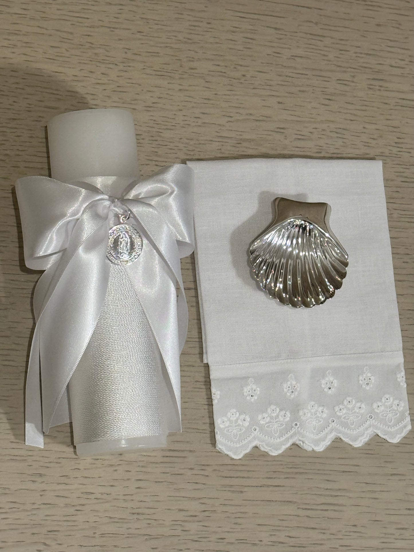 Set de Bautizo con Medalla de la Virgen de Guadalupe