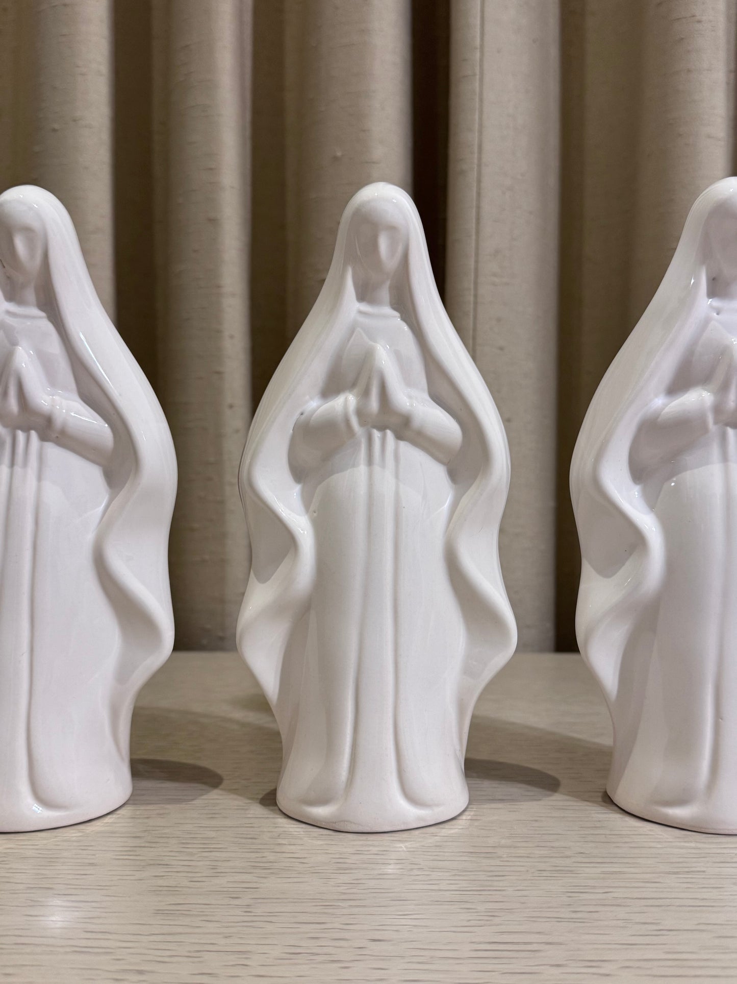 Virgen María de Cerámica 20 cm / Paquete de 10 piezas