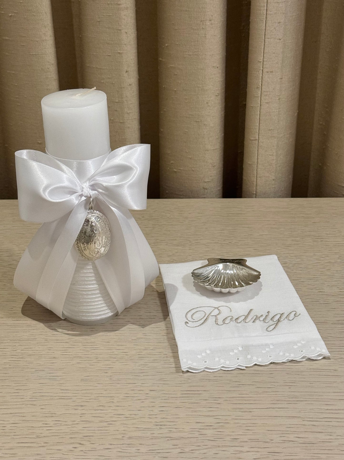 Set de Bautizo con Medalla de la Virgen de Guadalupe - Personalizado